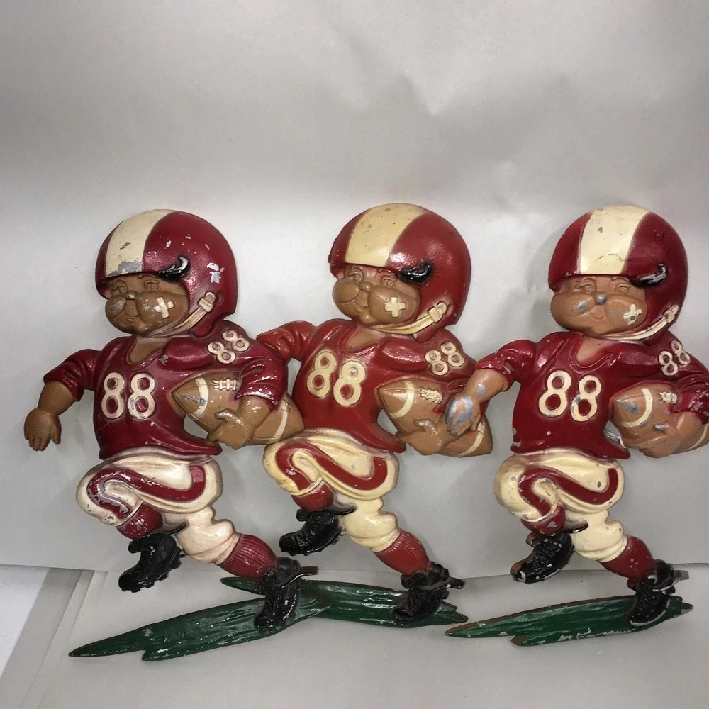 Set of 3- 1970s VTG  HOMCO FOOTBALL Player Metal Wall Hangers Plaques USA Sports